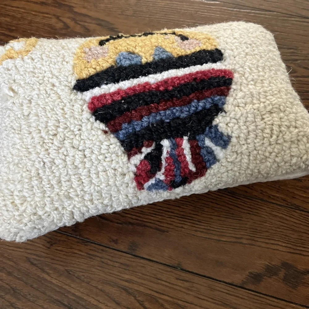 NWT Chandler 4 Corners Emoji In Snow hat 8